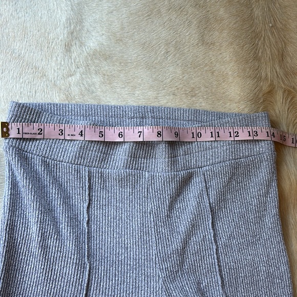 GARAGE Brand Ribbed Yoga Pants in Gray - Picture 4 of 7